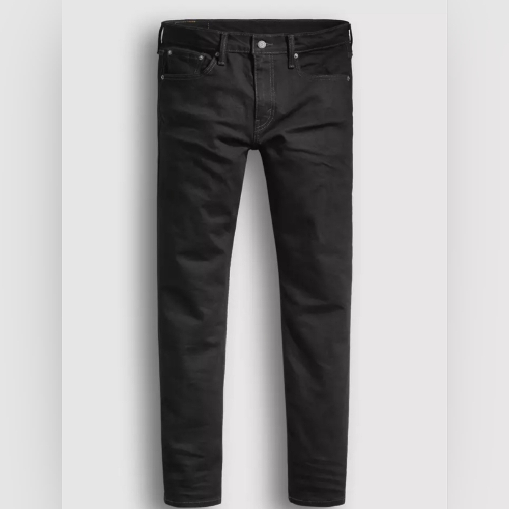 Levi's Men's Black 402 Taper Jean